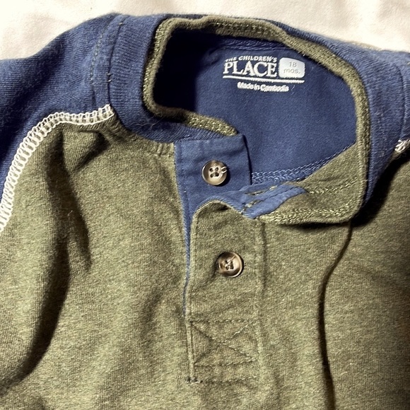 3/$15 💟 The Children’s Place Boys Shirt Size 18M - Picture 3 of 3